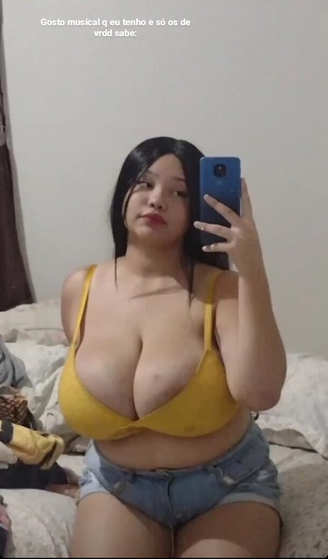 gatita curvilínea onlyfans exclusiva pornografica foto