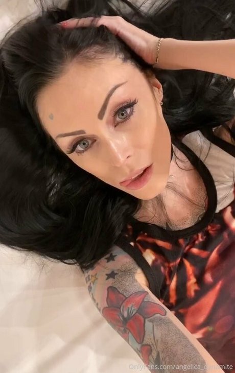 angelica dynamite modelo gratis foto