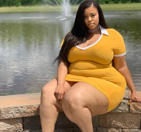 Jasmine Gunn desnudos de estrellas porno imagen