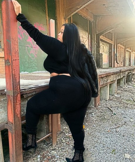 Jasmine Gunn modelo exclusivo foto