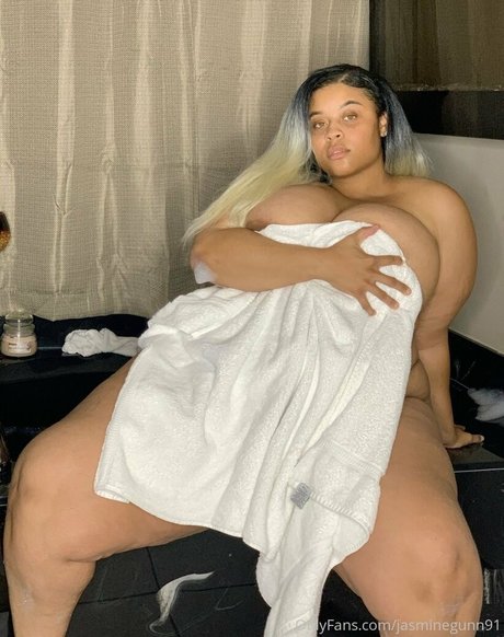 Jasmine Gunn estrella agradable imágenes