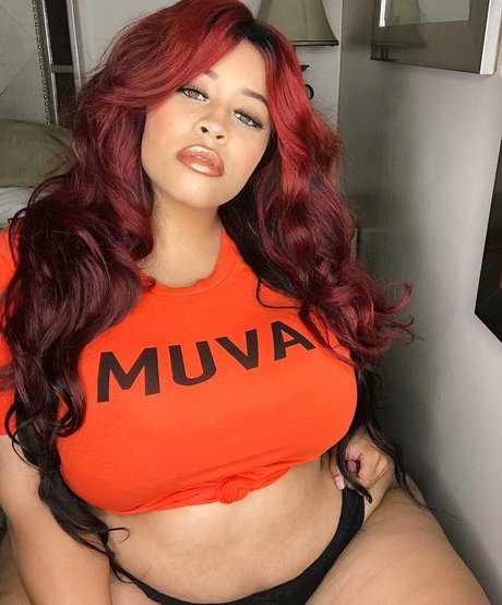 Jasmine Gunn estrella porno perfecta imagen