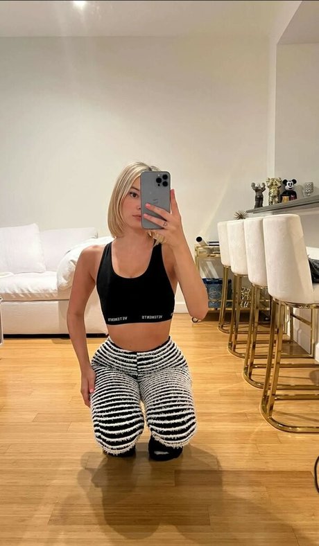 Sarah Snyder buen modelo fotos