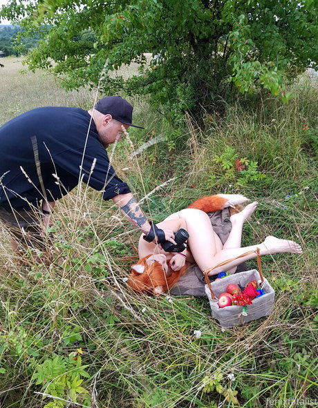 Fenix Fatalist modelo sexy galerías