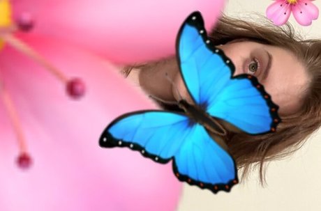 Alex Dorame estrella porno atractiva foto