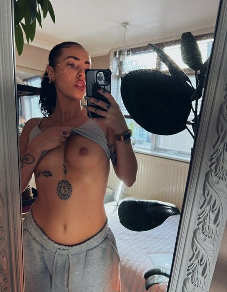 lucidbabyx estrella desnuda galería