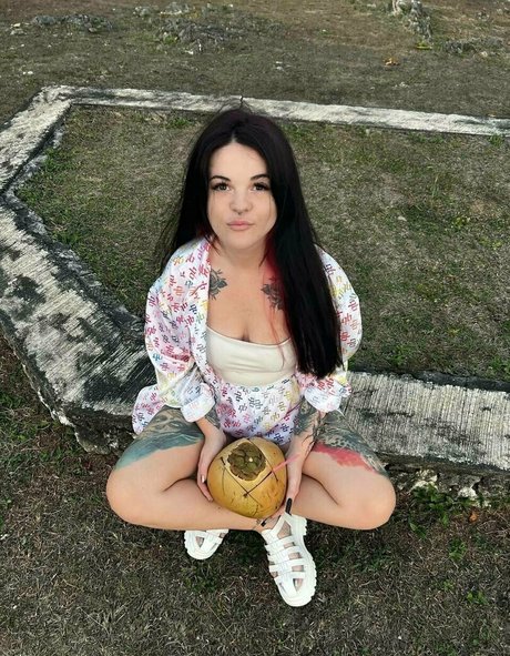 stonemlina linda estrella imágenes