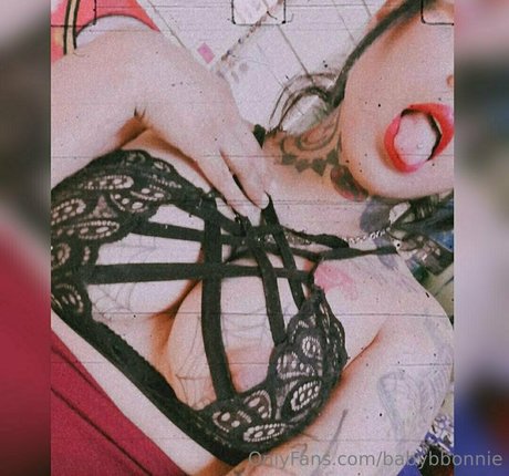 babybbonnie estrella porno atractiva galería