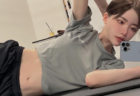 Eimi Fukada estrella porno en alta definición galería