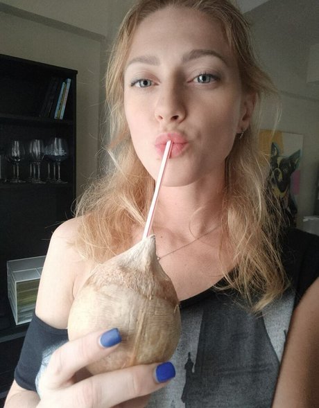 lelbloom actriz erótica archivo