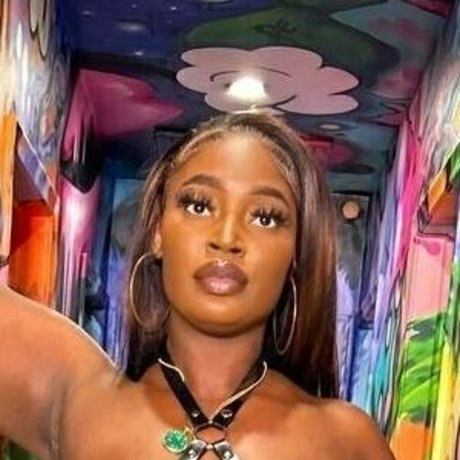 queenncubanxxx estrella perfecta archivo