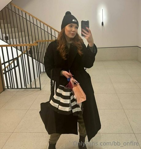 Bb onfire modelo desnudos imágenes