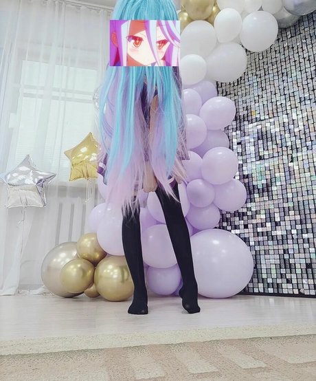 tsundurka modelo desnuda galerías