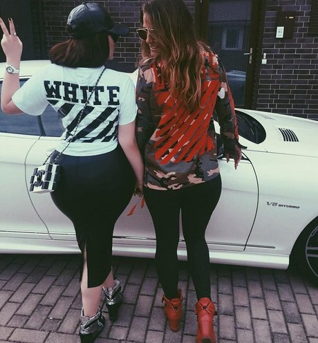 sxmonne modelo porno foto