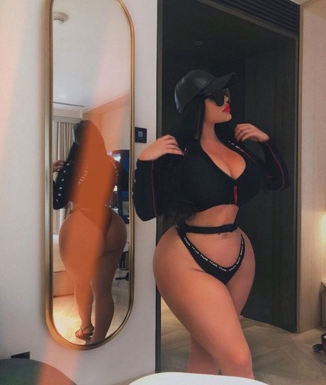 sxmonne modelo erótico foto