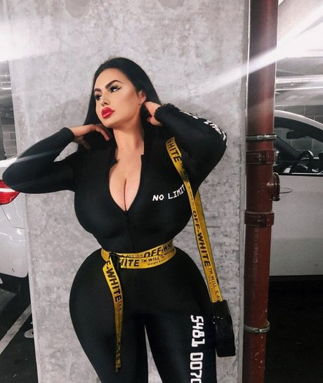 sxmonne estrella hermosa fotos