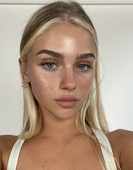 Maddie Francesca hermosa actriz archivo