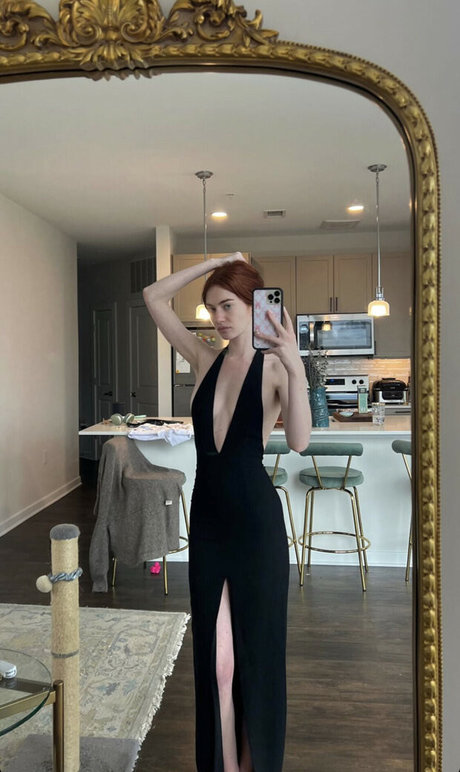 Kennedy Walsh actriz caliente archivo