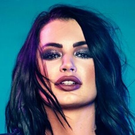 Saraya Bevis estrella porno de arte archivo