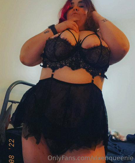 vixenqueenie estrella porno en alta definición foto