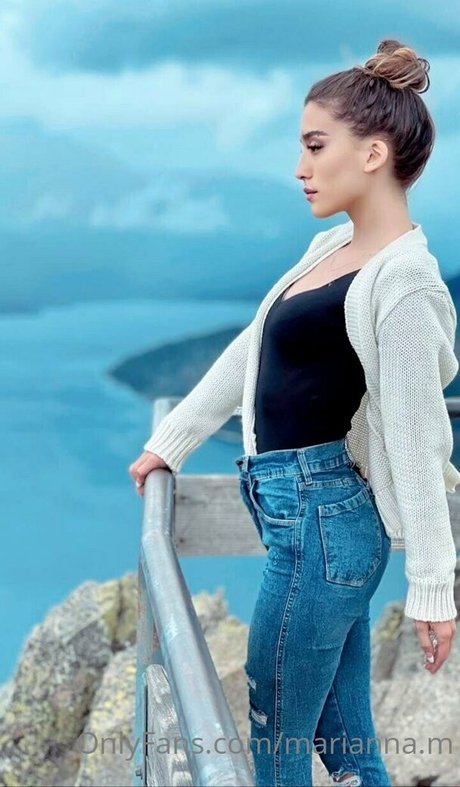 mamada descuidada onlyfans desnudo hd imágenes