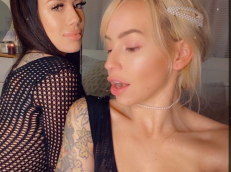 milfryleerae estrella bonita fotos