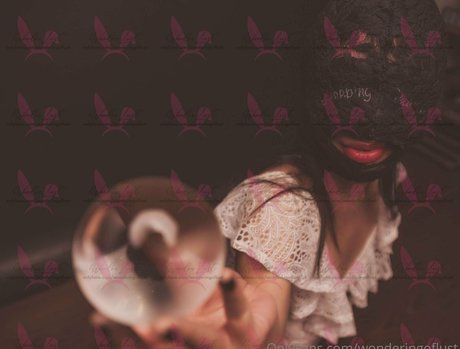 wonderingoflust actriz porno imágenes