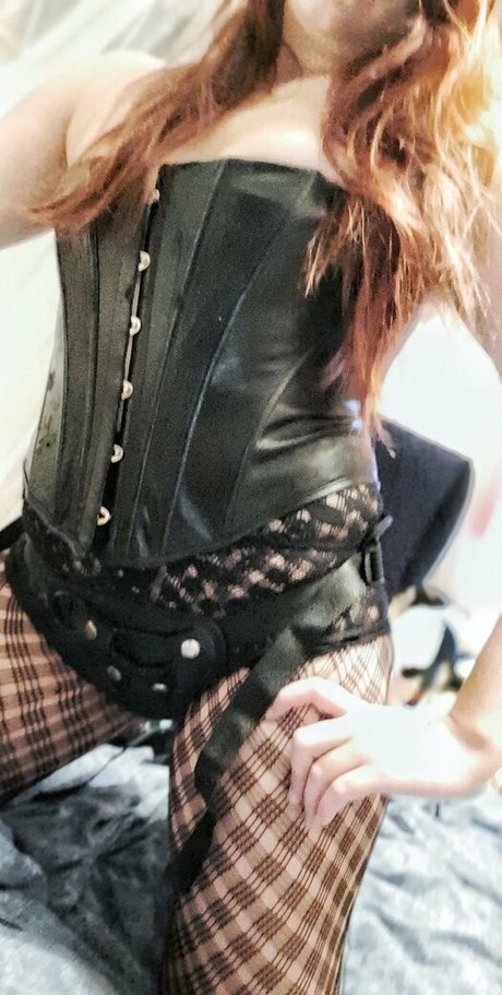 thesinfuldead sexo modelo fotos