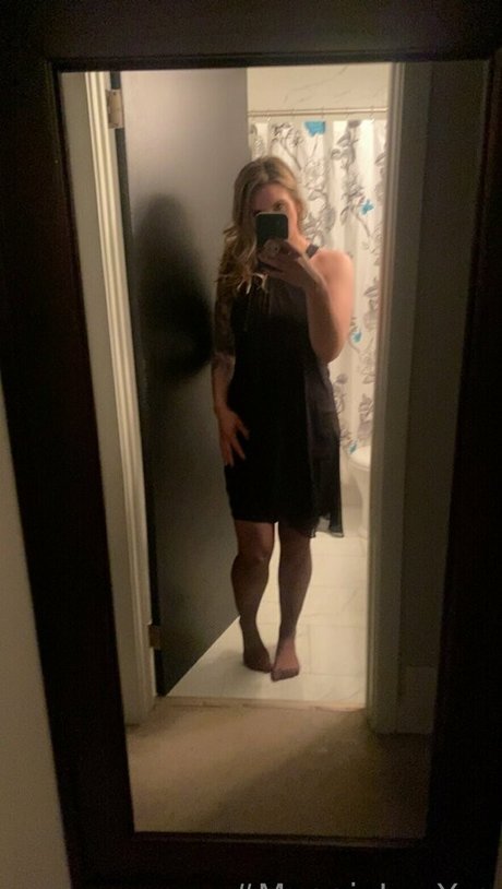 maggieleeyeg estrella atractiva archivo