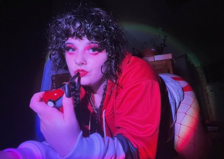 tetas puntiagudas onlyfans porno caliente imágenes