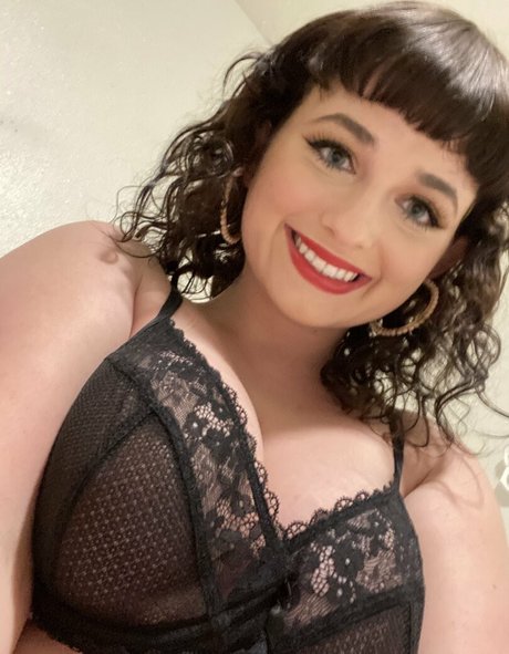 secretnymphomaniac modelo sexual archivo