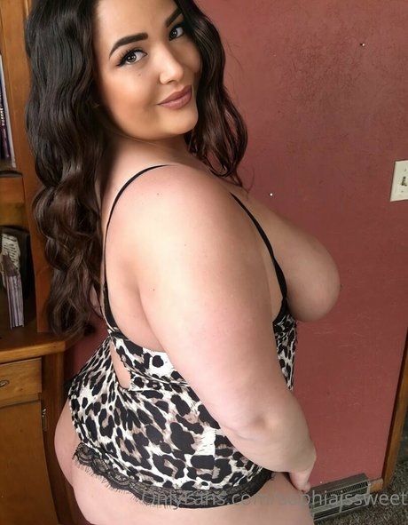 sophiaissweet estrella desnuda imágenes