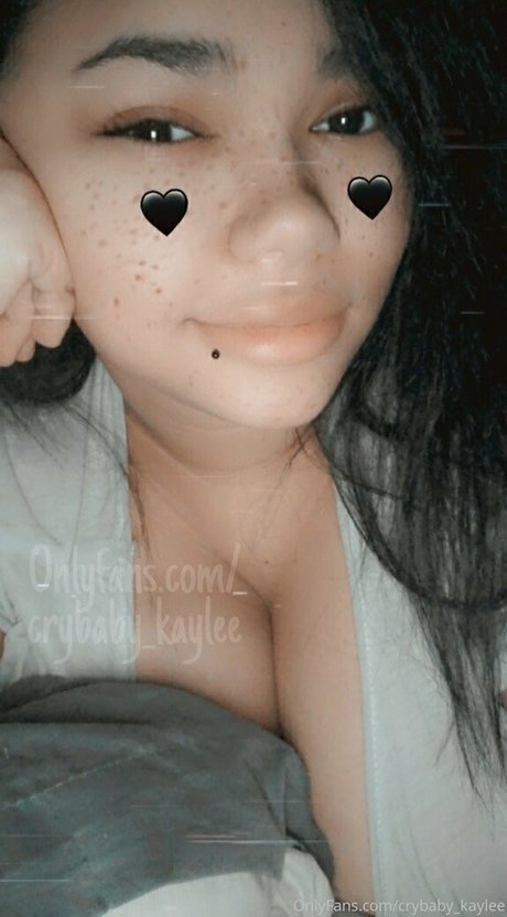 crybaby kaylee modelo hermosa imagen
