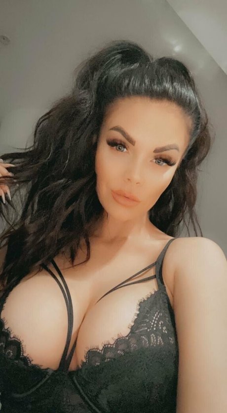 theferrera hermosa modelo imagen