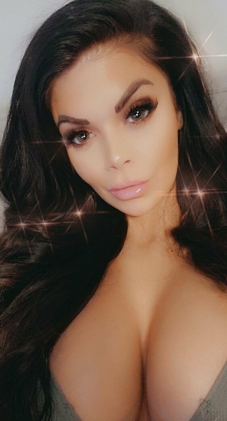 theferrera modelo caliente imágenes