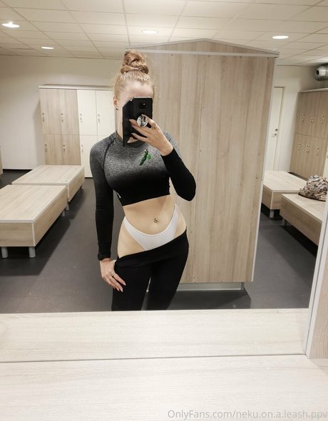 neku on a leash ppv modelo adulto archivo