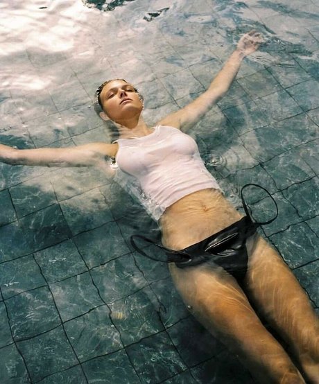 Anais Garnierbe estrella porno foto