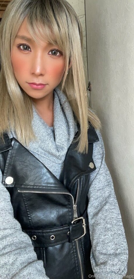 riremagic arte estrella porno galería