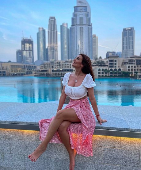 Lara Moreno estrella hermosa imágenes