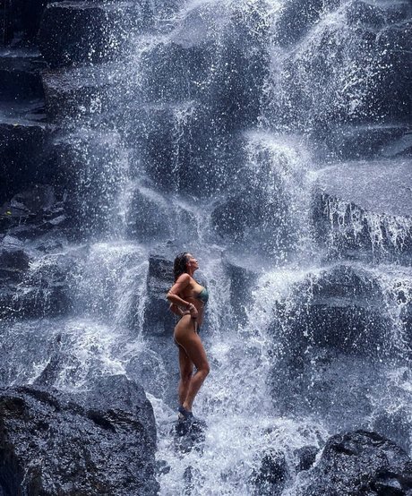 Lara Moreno estrella exclusiva galerías