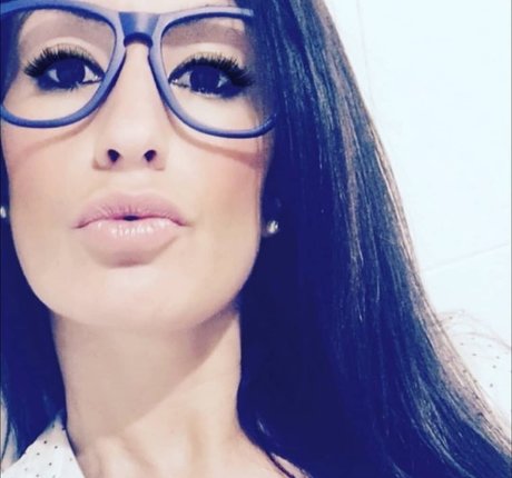 Lara Moreno buen modelo imagen