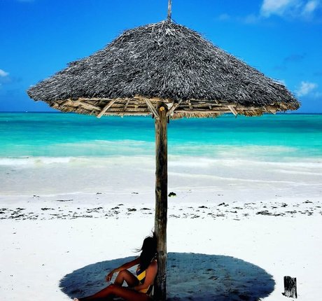 Lara Moreno estrella porno perfecta galerías