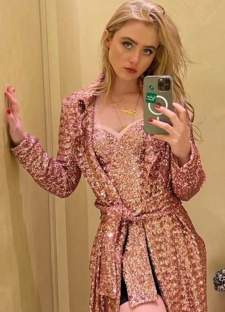 Kathryn Newton arte modelo foto