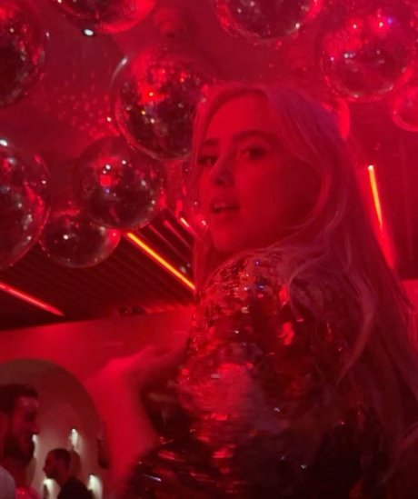 Kathryn Newton estrella porno de arte recopilación