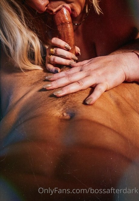 bossafterdark sexo modelo archivo