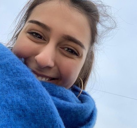 Gulia modelo desnudo recopilación