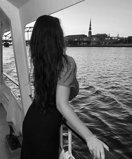 Gulia modelo perfecto galerías