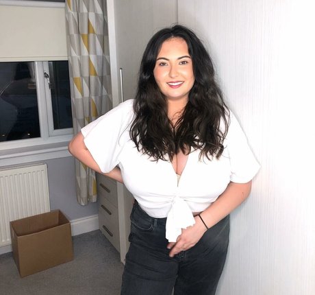 Darci Ormiston estrella porno caliente fotos