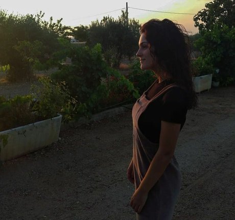 miriamvilloria desnudos de estrellas porno galería