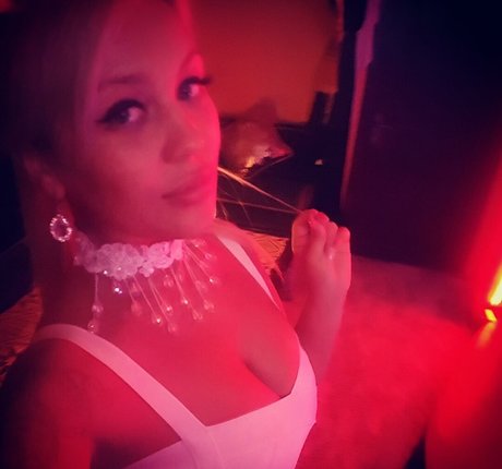 Marina Burnashova modelo de alta calidad galería